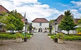 Lafayette Boutique Hotel